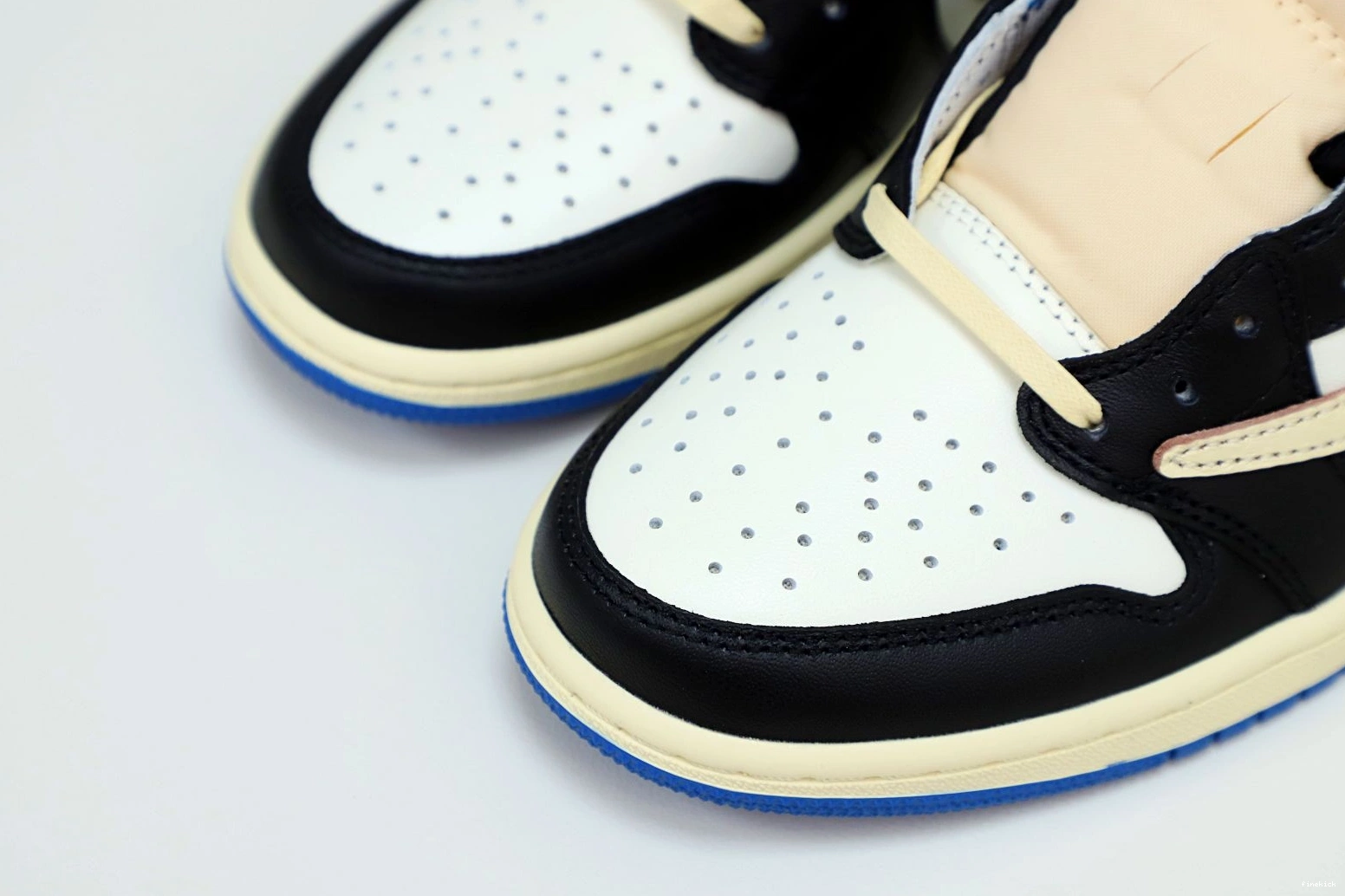 TRAVIS AIR DESIGN JORDAN FRAGMENT 1 X X LOW SCOTT 0817